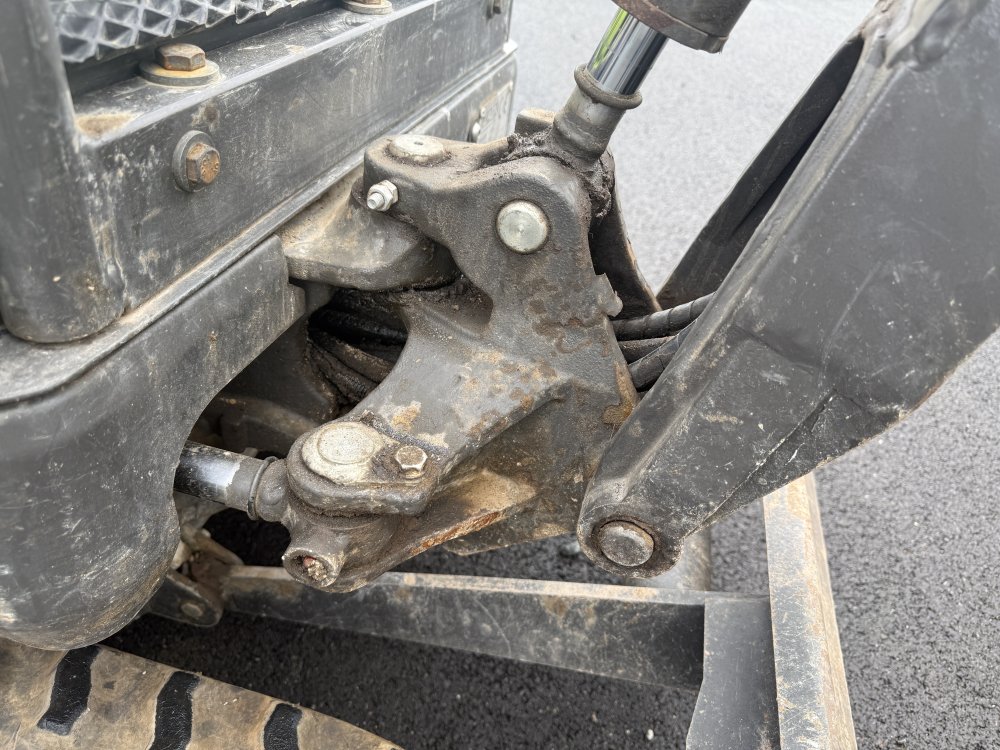 MINI EXCAVATOR ZA13A — 4